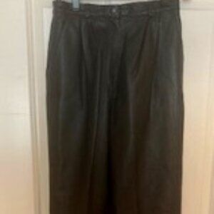 Dana Brooke Black Leather pants Size 6, Lamb Nappa, l Zipper closure boot cut